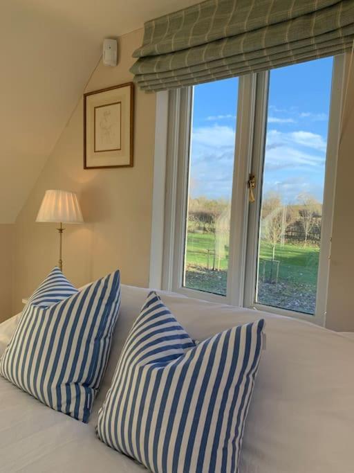 Annexe Near Malmesbury / Tetbury Leilighet Hankerton Eksteriør bilde